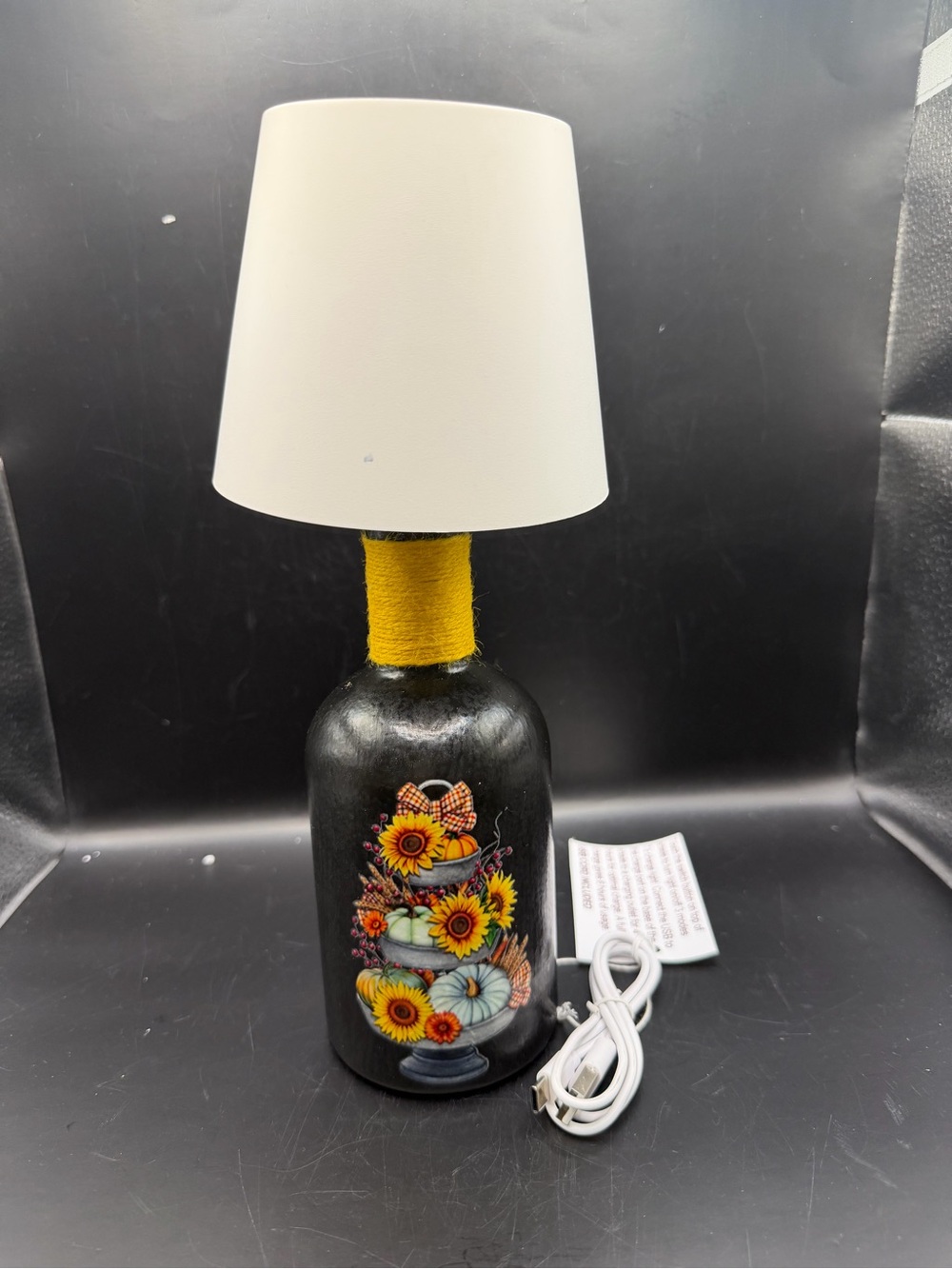 Handcrafted Fall Sunflower & Pumpkin LED Lamp – USB – Farmhouse Autumn Décor